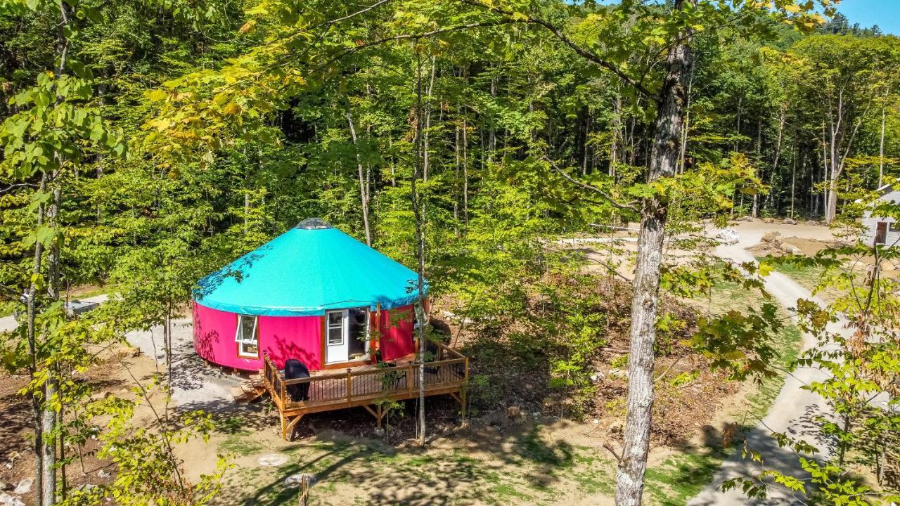 Yourtes Glamping Du Poisson Blanc Notre-Dame-du-Laus ภายนอก รูปภาพ
